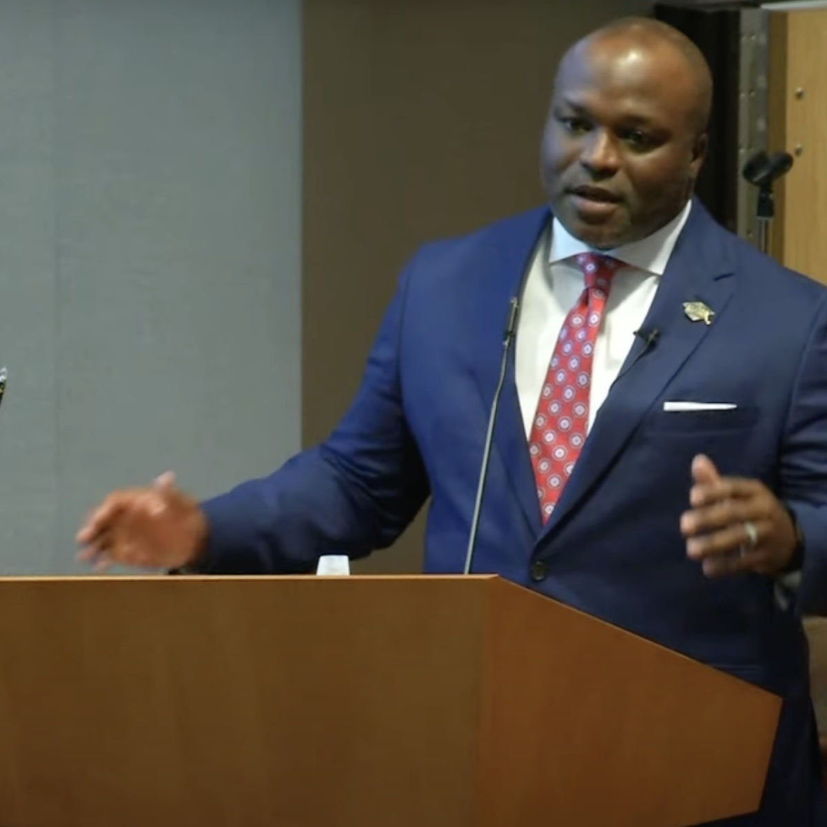 Atlanta Public Schools Welcomes New Superintendent Dr. Bryan Johnson